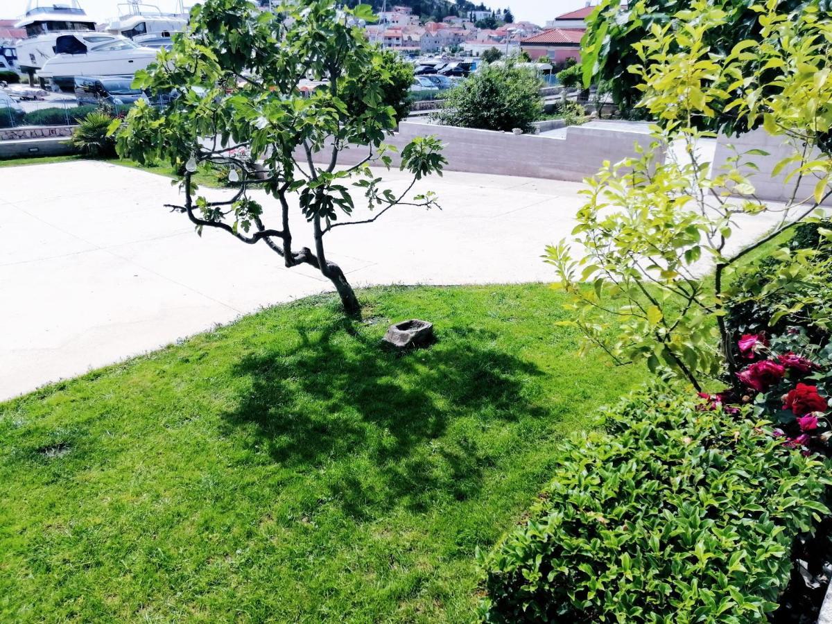 Apartments Tiho&Marija Tribunj  Ngoại thất bức ảnh