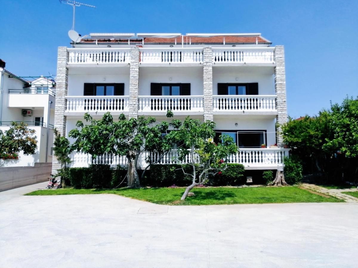 Apartments Tiho&Marija Tribunj  Ngoại thất bức ảnh